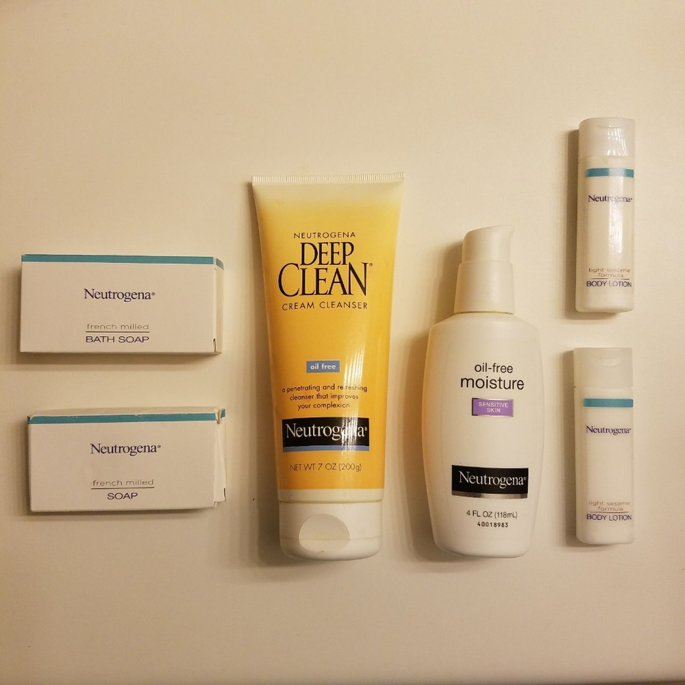 Neutrogena set - cream cleanser +  moisturizer